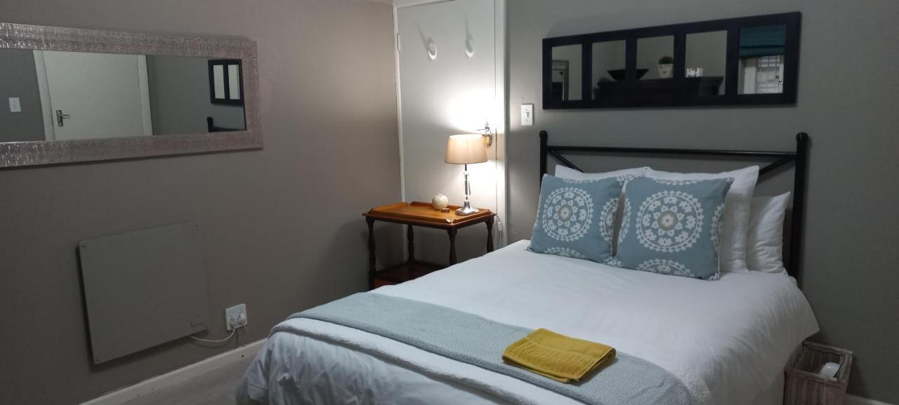 סטלנבוש Peony Luxury Room With Wifi And Own Entrance מראה חיצוני תמונה